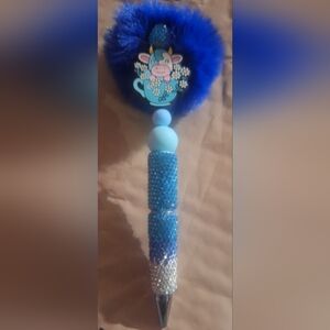 Highland Cow In Coffee Mug With Blue Fluff Ball & Blue Bling Black Ink Pen NEW